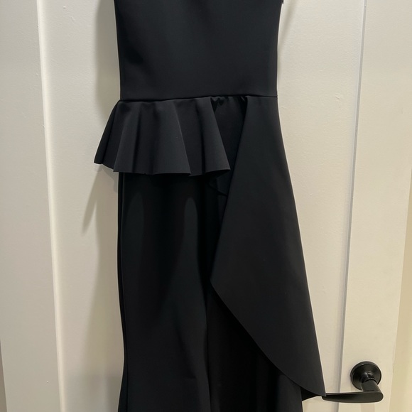 Black one shoulder evening gown - Picture 5 of 8